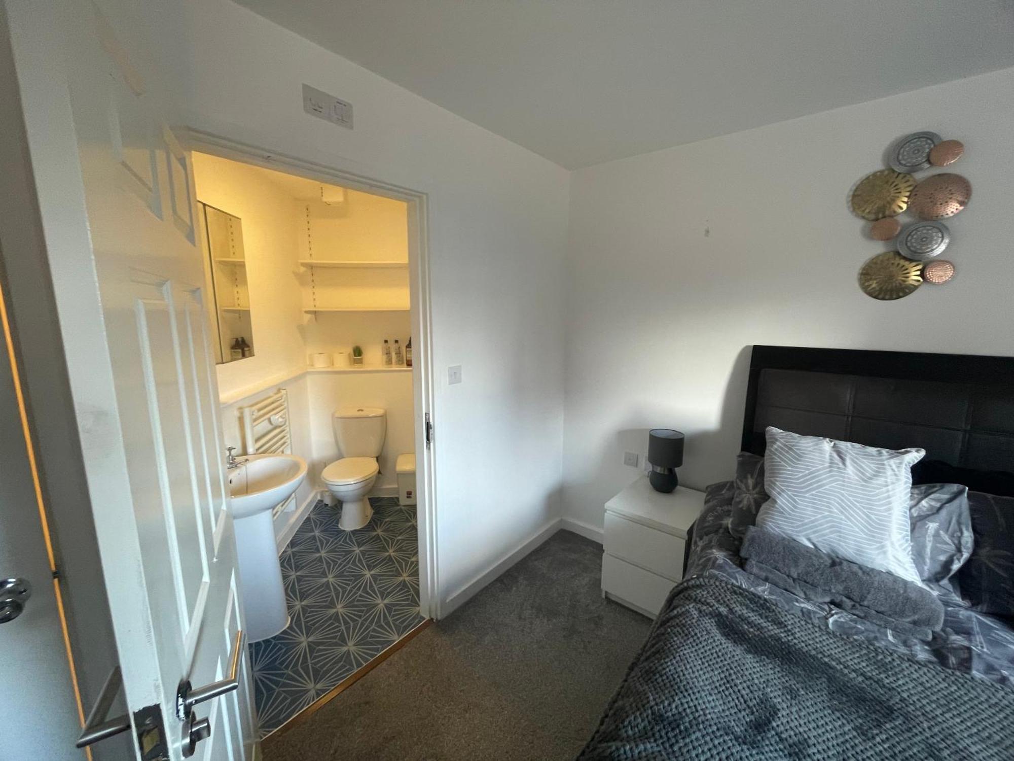 Business & Leisure City Centre 2 Bed En-Suite Apartment With Free Parking And Netflix Coventry Ngoại thất bức ảnh