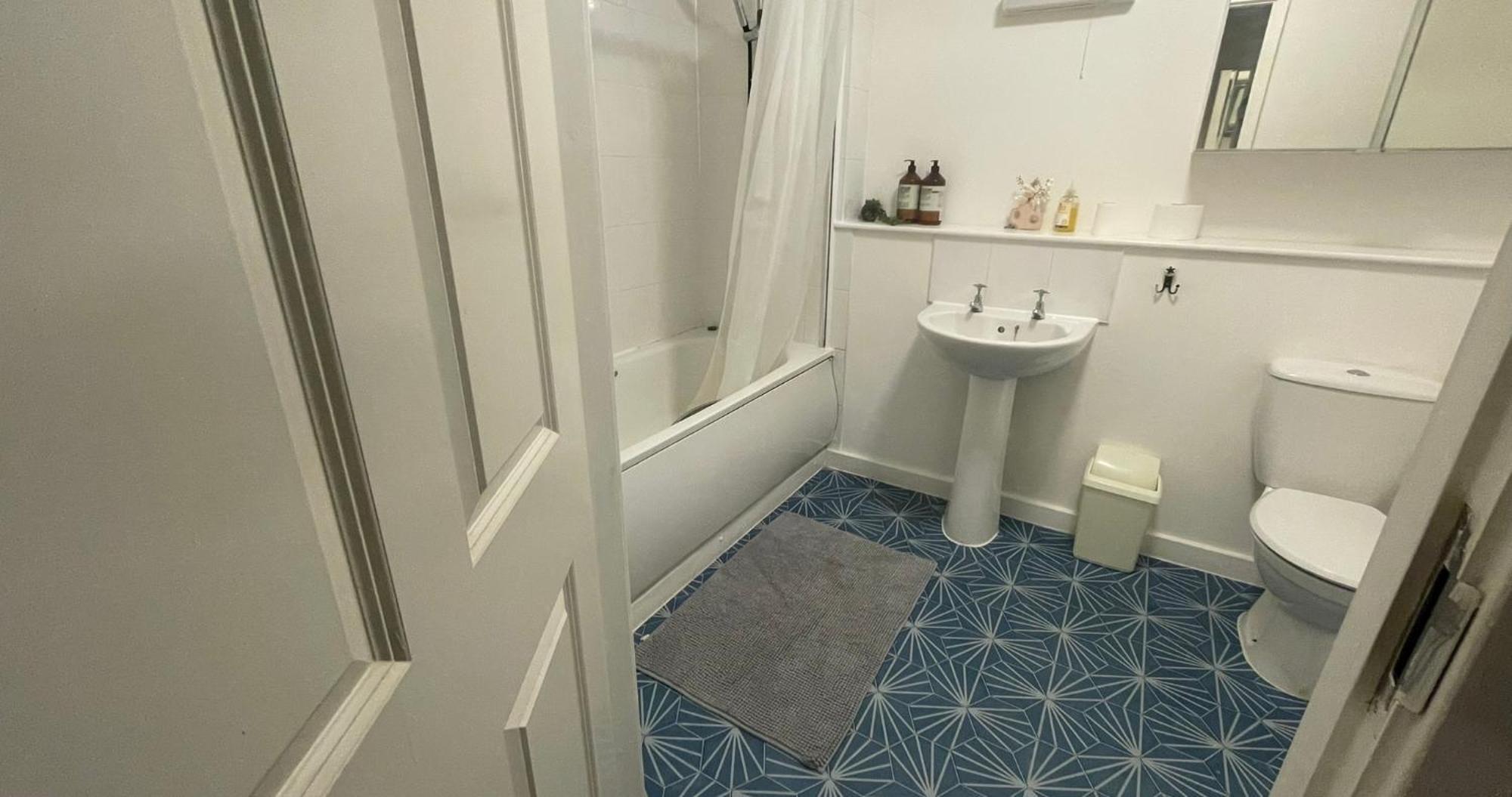 Business & Leisure City Centre 2 Bed En-Suite Apartment With Free Parking And Netflix Coventry Ngoại thất bức ảnh